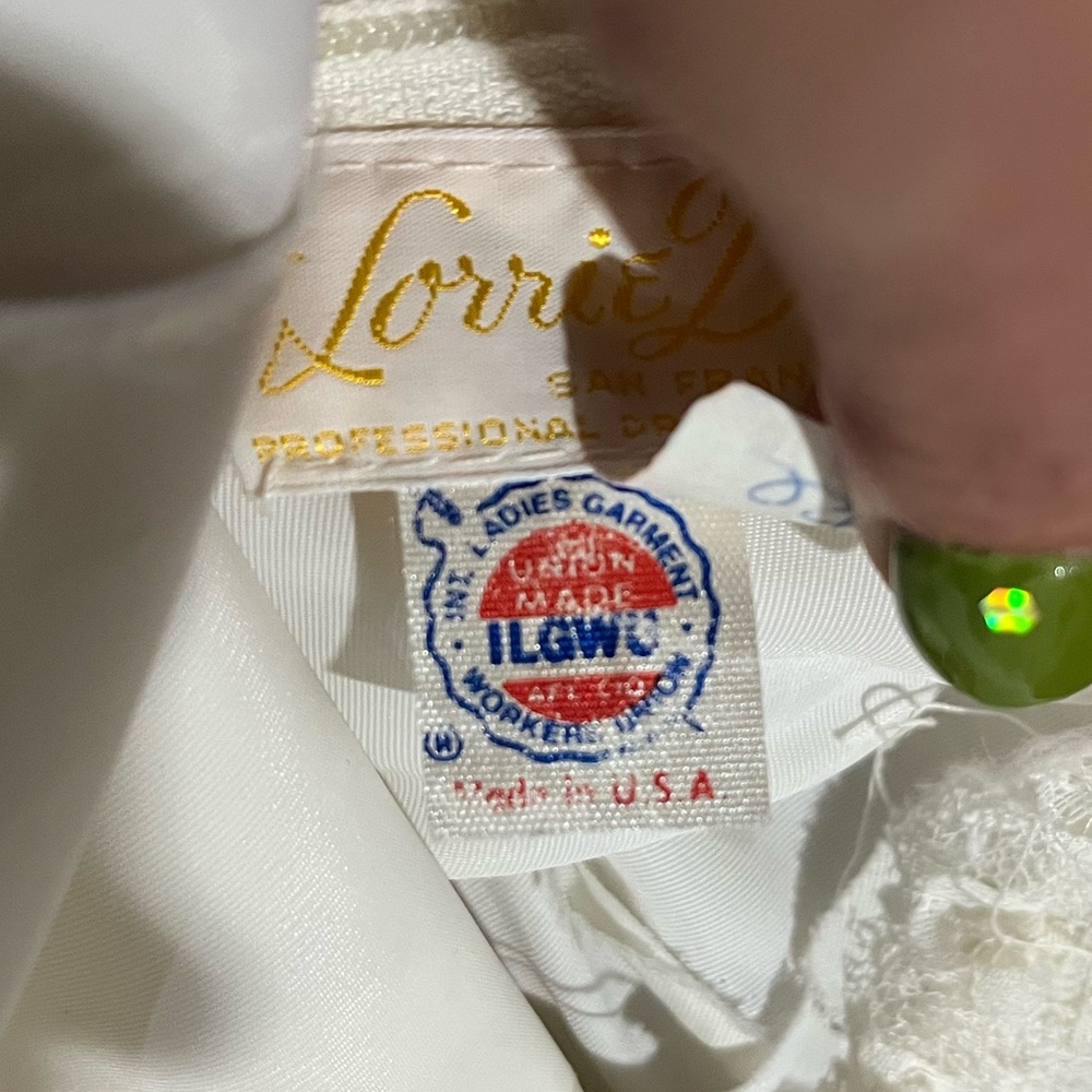 Vintage Lace Wedding Dress White Gown Formal Classic - Picture 11 of 15